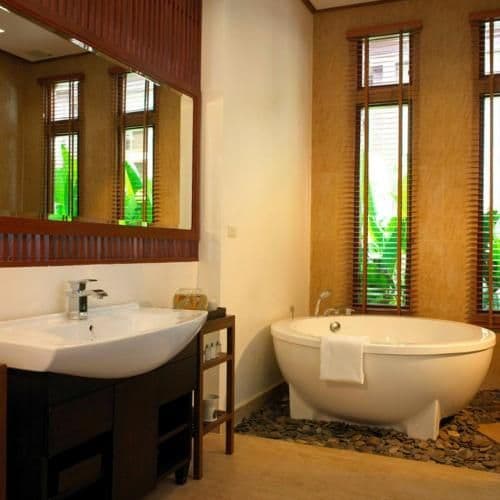 Sea Front Villa with Private Pool