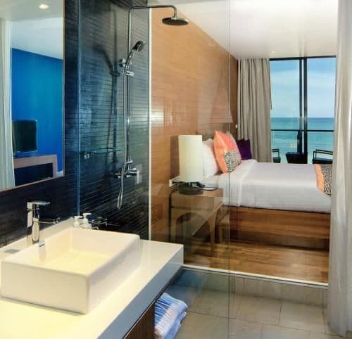 Deluxe Room with Sea View