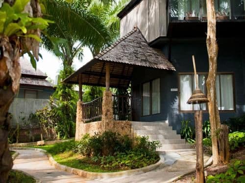 Villa with Garden View