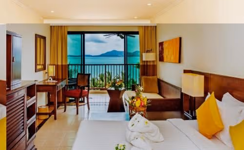 Hilltop Sea View Room