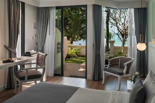 Deluxe Beachfront Room