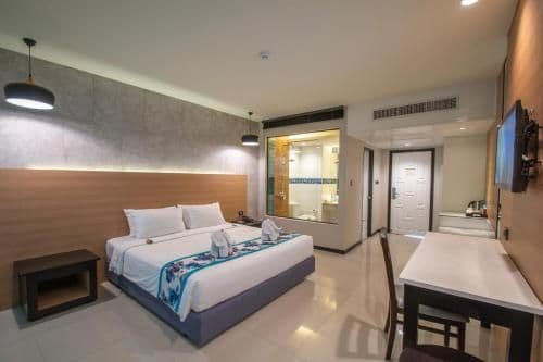 Deluxe Double or Twin Room