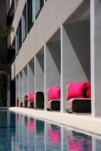 B-Lay Pool Access Room