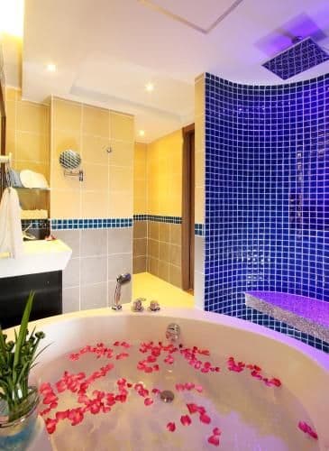 Blue Ocean Suite