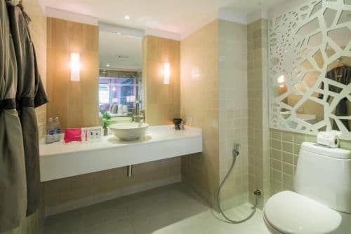 Elite Room with Free 60 mins Thai Massage