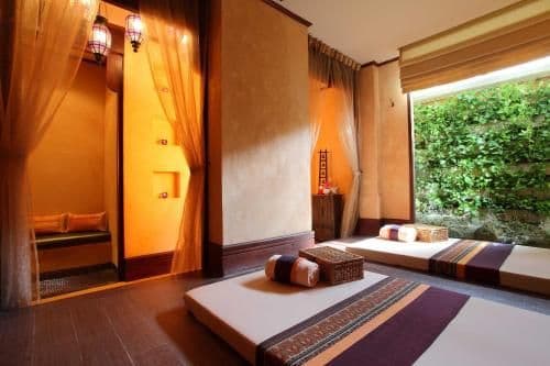 Elite Room with Free 60 mins Thai Massage