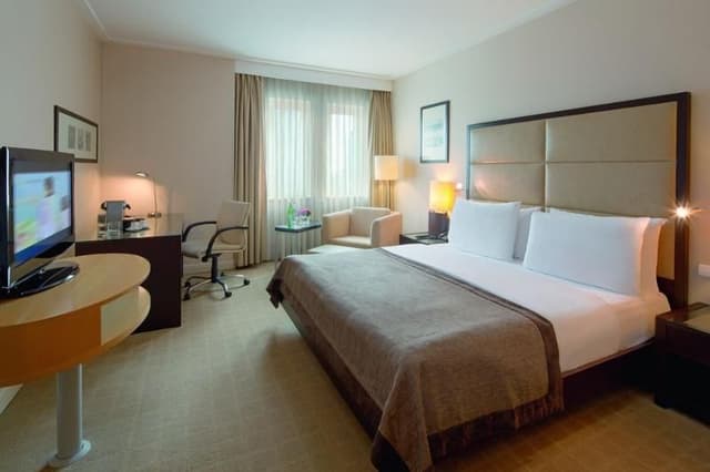SUITE CONNECTING ROOM