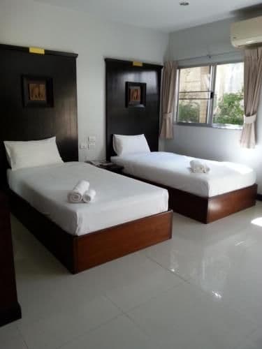 Standard Twin Room