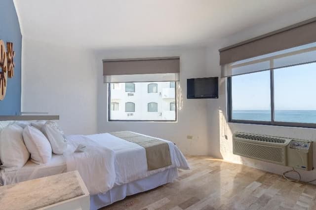 SUITE TWO BEDROOMS