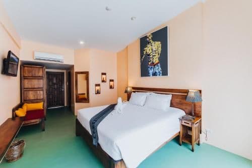 Deluxe King Room with Pool View