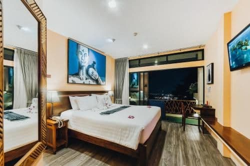 Luxury Deluxe Double or Twin Room with Ocean View