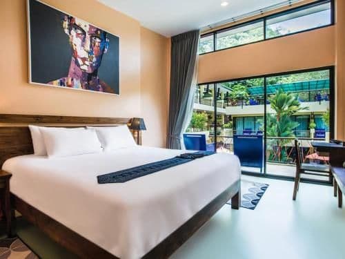 Deluxe King Room with Pool View