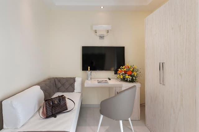 JUNIOR SUITE CAPACITY 3
