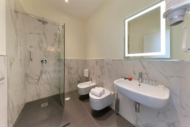 JUNIOR SUITE CAPACITY 3