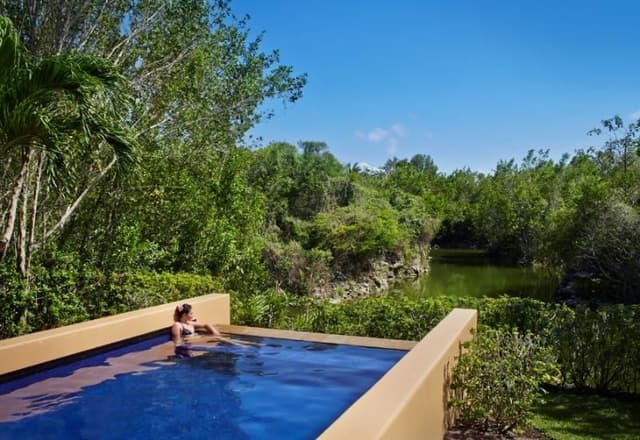 VILLA POOL VIEW TWO BEDROOMS