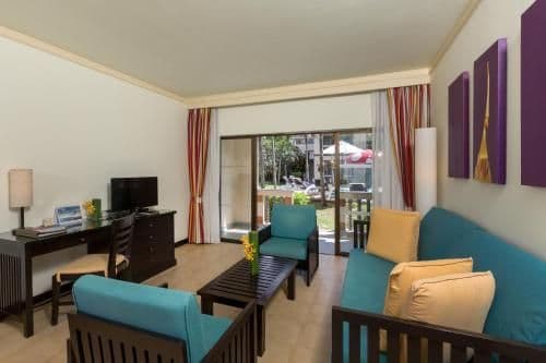 ONE BEDROOM FAMILY SUITE - KING