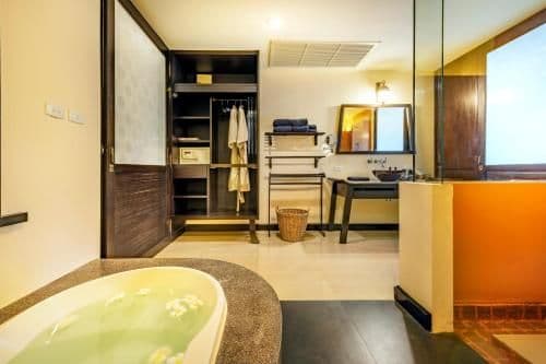 Silver Suite