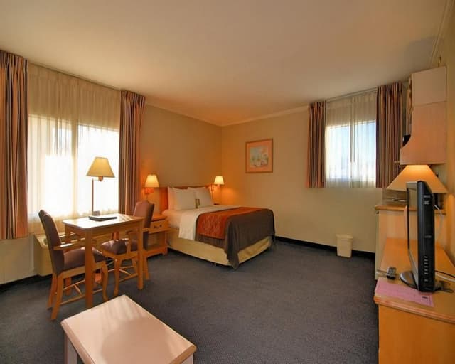 Room QUEEN SIZE BED