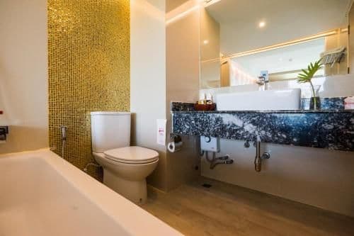Deluxe Double or Twin Room - Lake Building