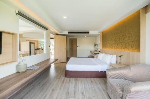 Sunrise Suite