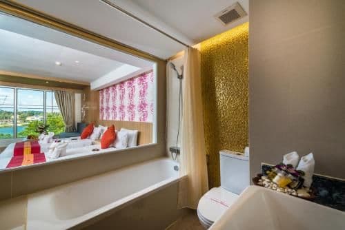 Deluxe Double or Twin Room - Lake Building