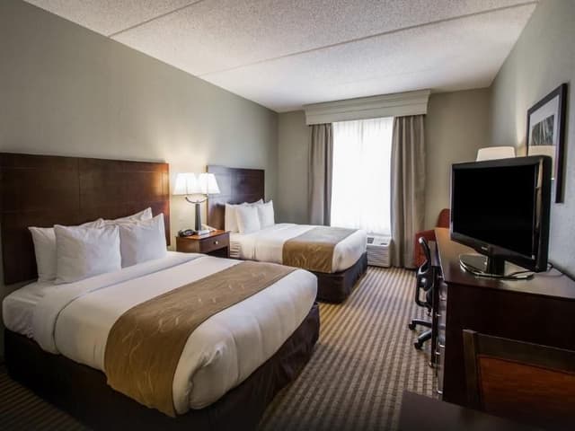 TWIN TWO DOUBLE BEDS