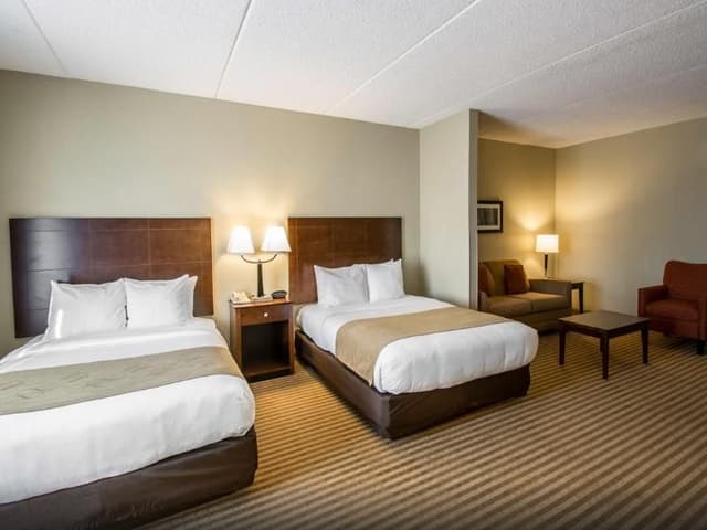 TWIN TWO DOUBLE BEDS