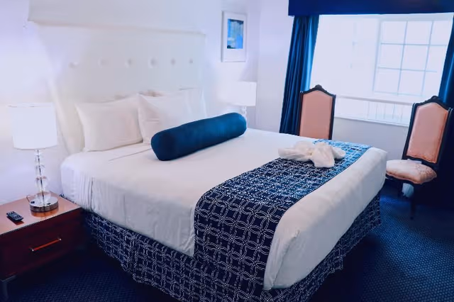 DOUBLE PREMIUM QUEEN BED