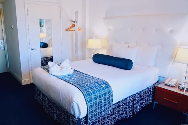 DOUBLE PREMIUM QUEEN BED
