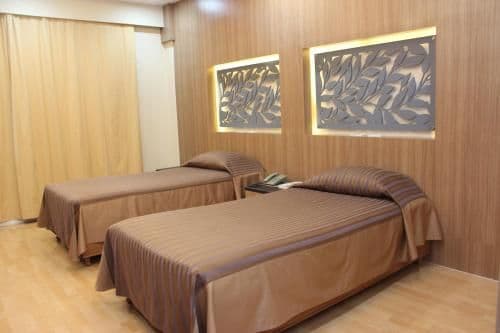 Grand Deluxe Twin Room