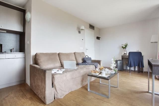 APARTMENT CAPACITY 4