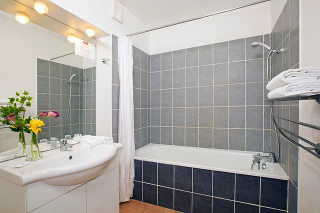 APARTMENT ONE BEDROOM