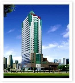 โรงแรมโพลีไวท์โรส