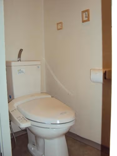 Twin Room with Shared Bathroom