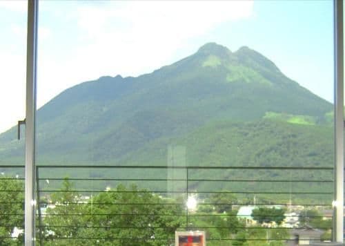 Standard  Room with Mountain View