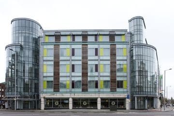 EXPRESS BY HOLIDAY INN EXPRESS BY HOLIDAY INN