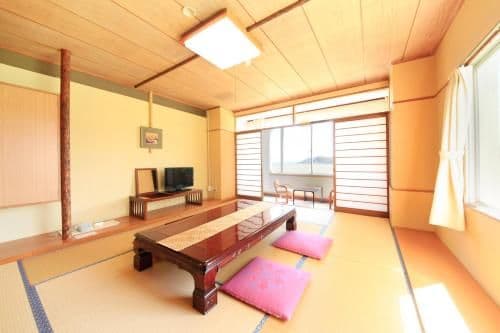 Standard Japanese-Style Room