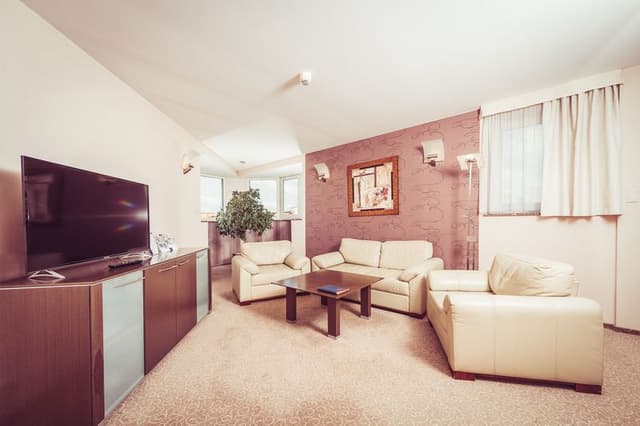 APARTMENT BUSINESS