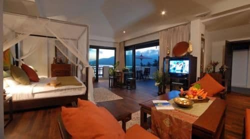 Penthouse with Sea View