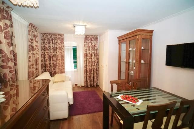 APARTMENT CAPACITY 4 ONE BEDROOM