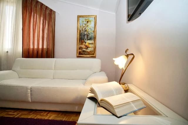 APARTMENT CAPACITY 5 TWO BEDROOMS