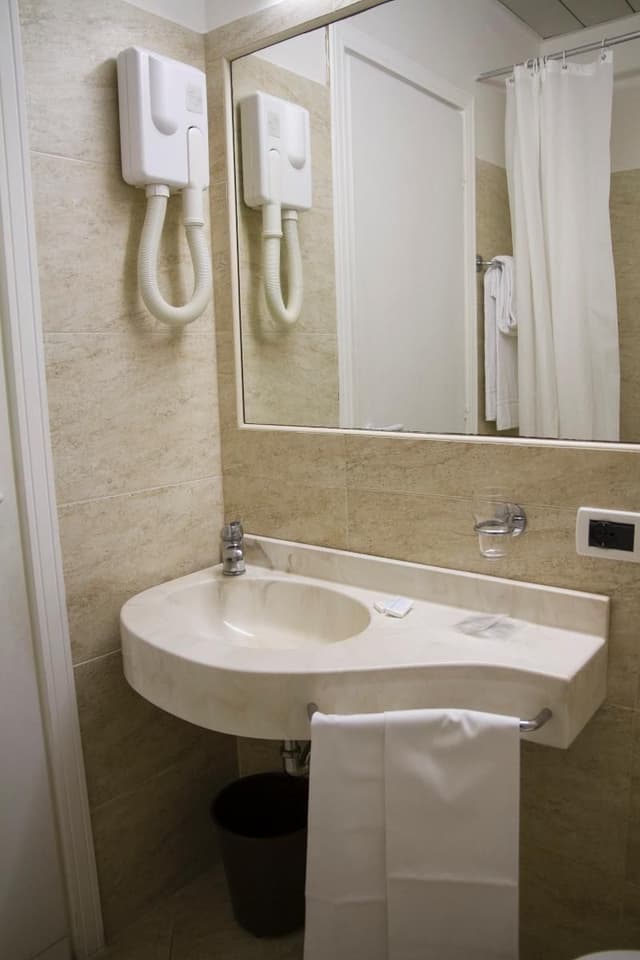DOUBLE SINGLE USE STANDARD