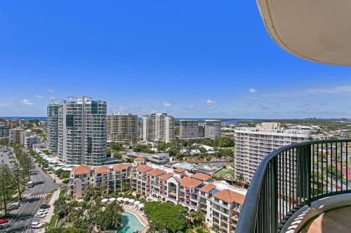 Three-Bedroom Apartment with Ocean View