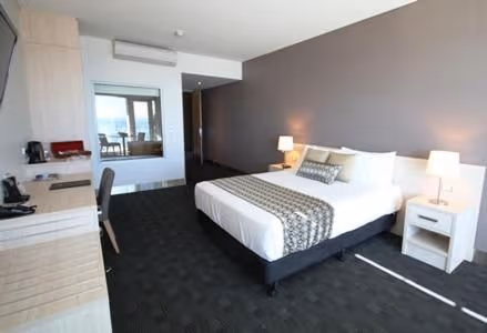 Executive Room with Spa Bath