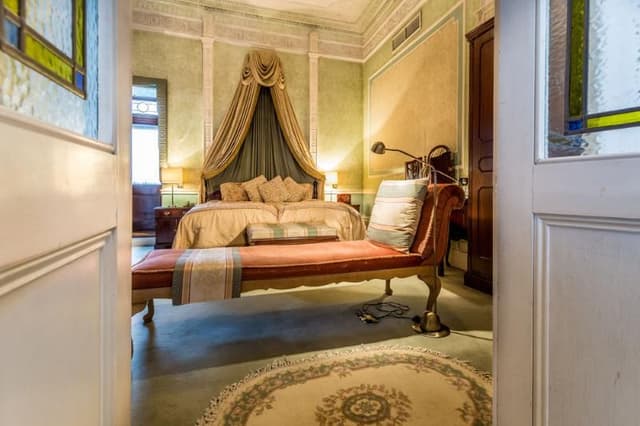 SUITE ONE BEDROOM