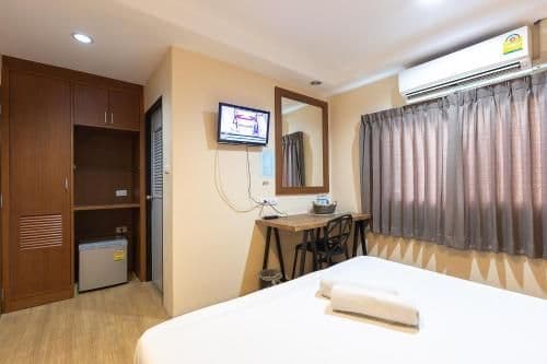 Standard Double or Twin Room with Air Con