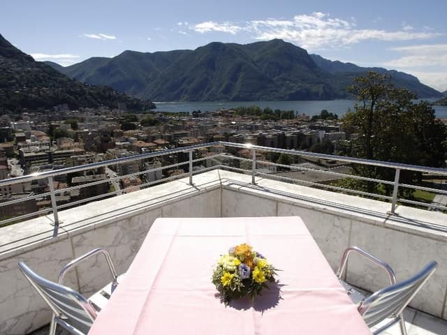 SUITE LAKE VIEW