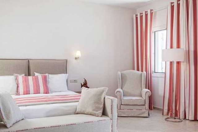 SUITE DELUXE SEA VIEW