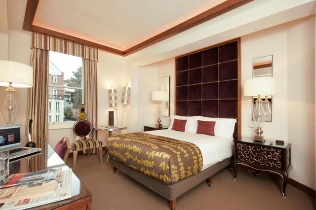 DOUBLE LUXURY