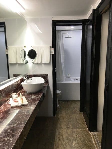 DOUBLE DELUXE